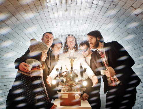 Tunng_PaulHeartfield_sm